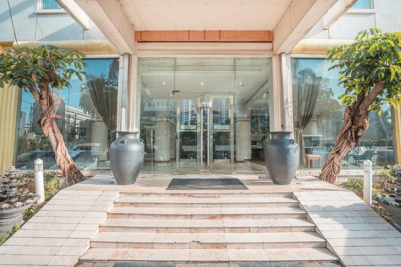 Hotel Bulevar Tanjung Duren Джакарта Экстерьер фото